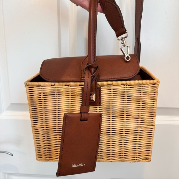 NWOT Max Mara Shoulder Bag with Leather Strap. Sz: OS Spring/Summer/Vacations - Picture 10 of 17